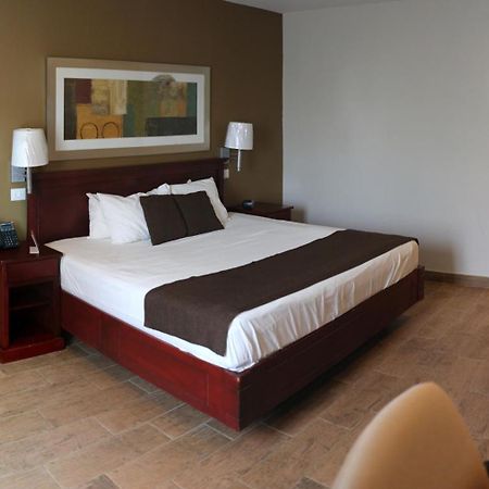 Best Western Bazarell Inn Montemorelos Exterior photo