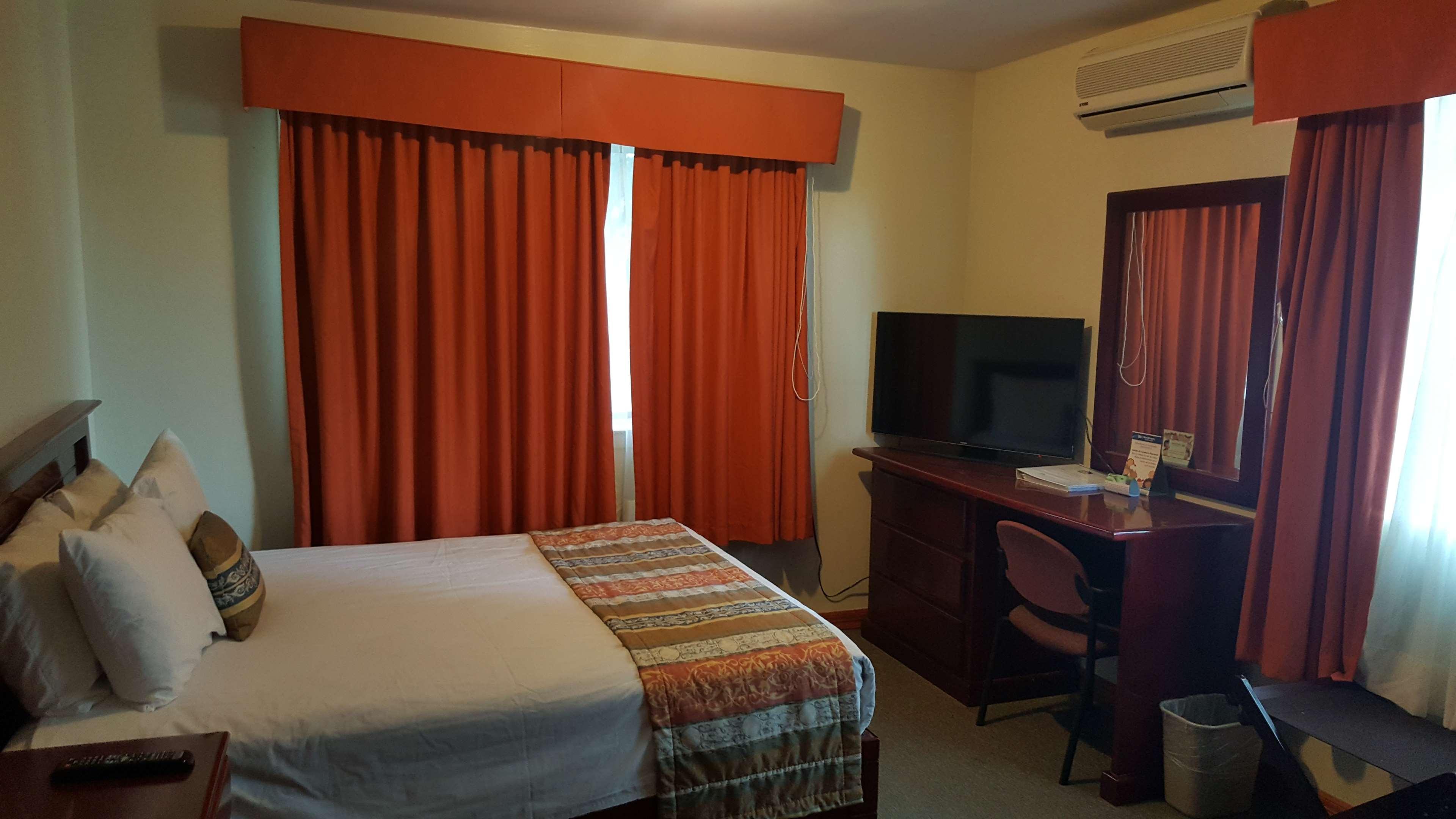 Best Western Bazarell Inn Montemorelos Exterior photo