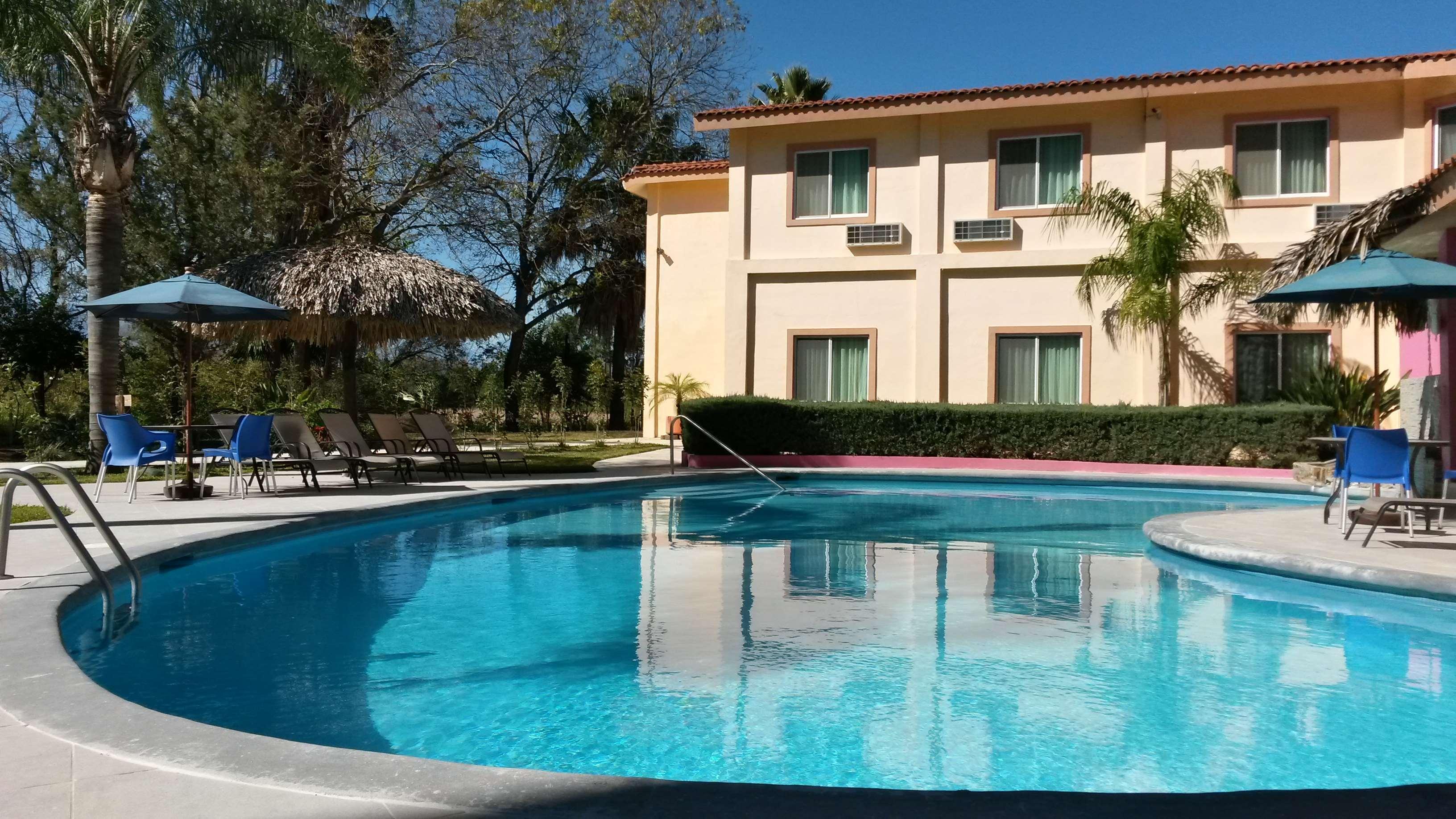 Best Western Bazarell Inn Montemorelos Exterior photo