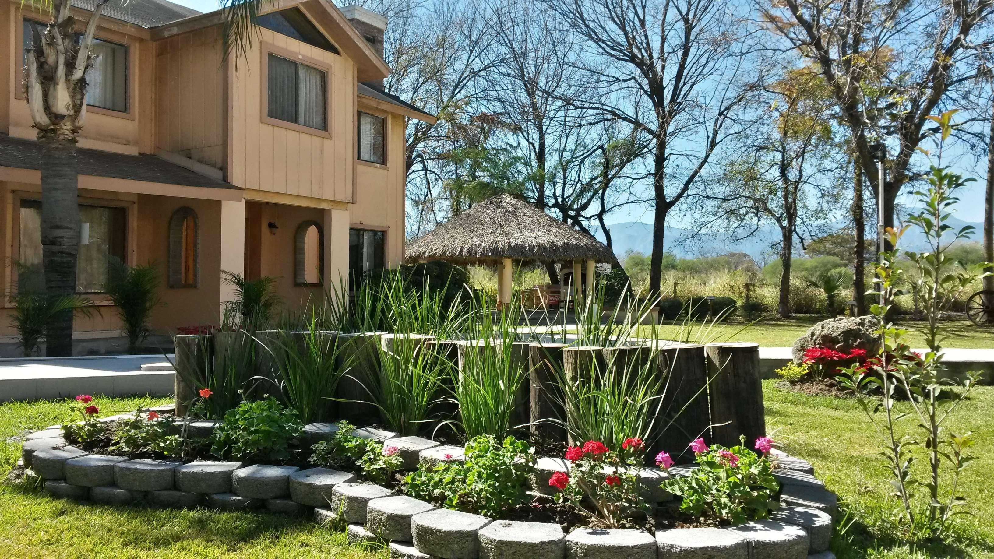 Best Western Bazarell Inn Montemorelos Exterior photo