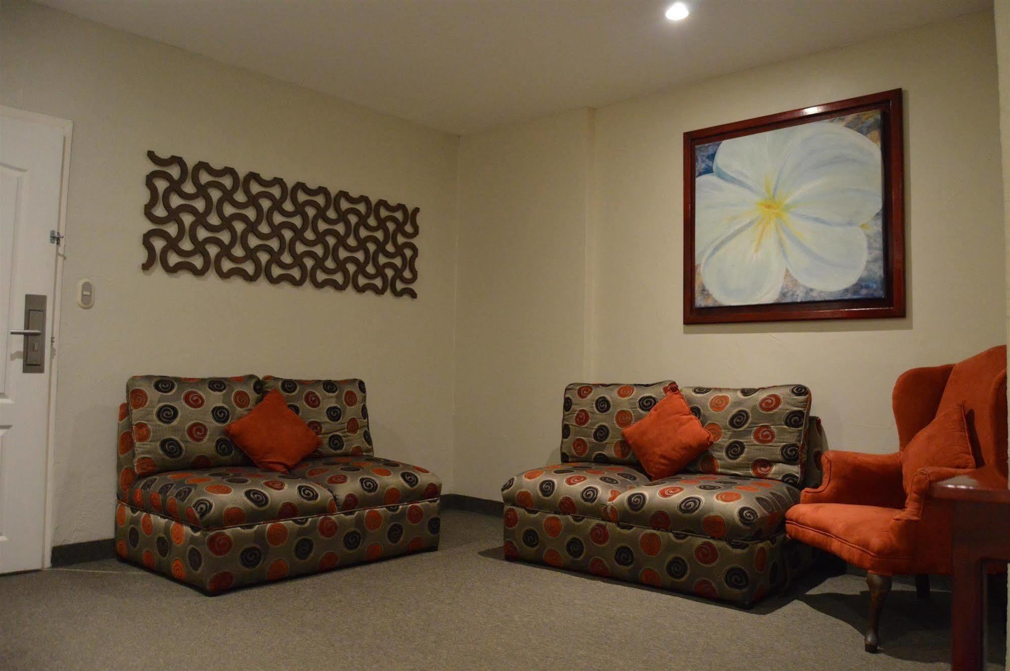 Best Western Bazarell Inn Montemorelos Exterior photo