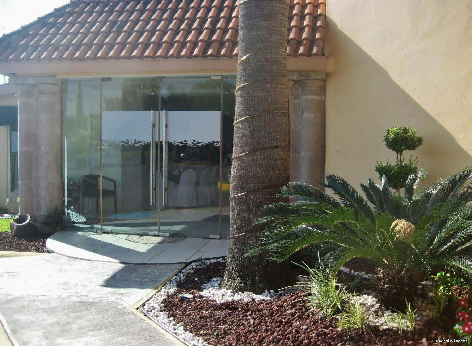 Best Western Bazarell Inn Montemorelos Exterior photo